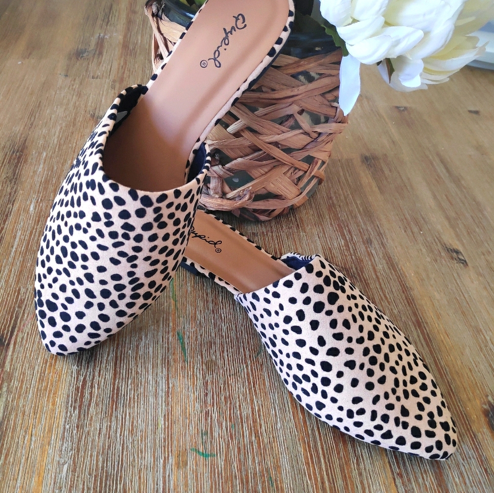 ❤️ last pair! ❤️Cheetah print mules